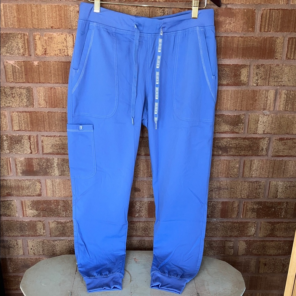 Pair MEDCOUTURE Ceil Blue Jogger Scrub Pants Brand New Size Medium - Picture 3 of 9